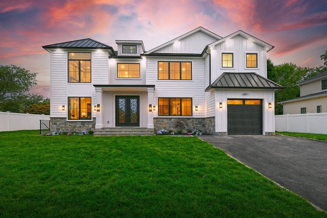 House in Jericho, New York, United States 2 - 15766043