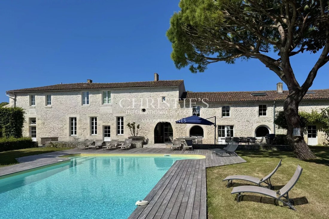 House in Le Genette, La Rochelle, France 1 - 15765337