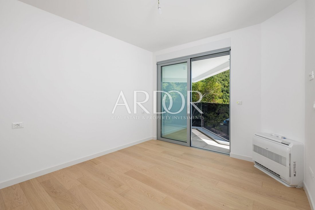 Apartment in Grad Opatija, Primorje-Gorski Kotar County, Croatia 4 - 15767607