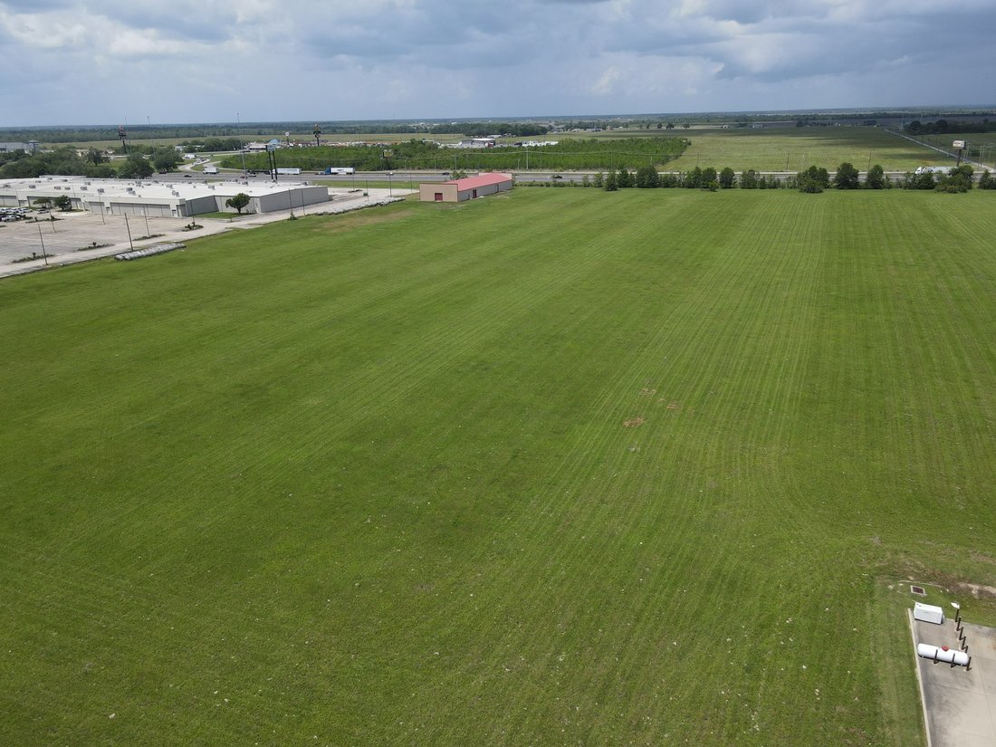 Land in Iowa, LA, United States 2 - 13295334