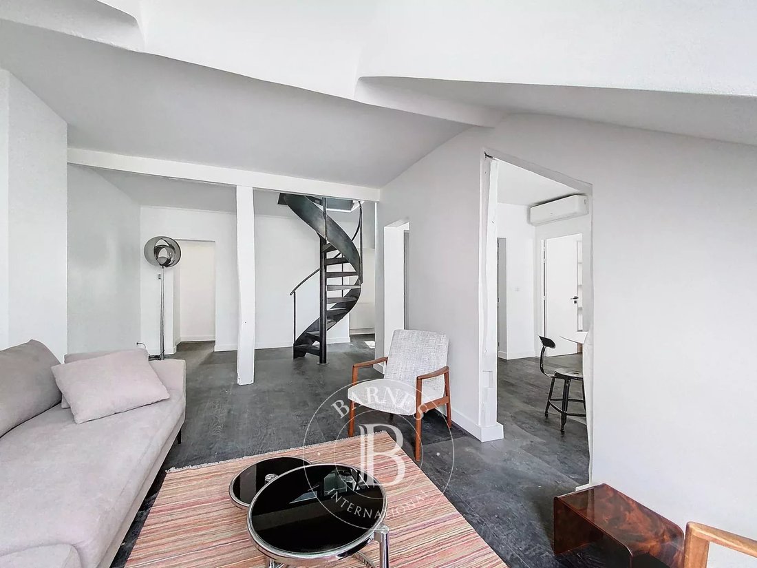 Apartment in Saint Placide, Paris 6e Arrondissement, Paris 2 - 15764852