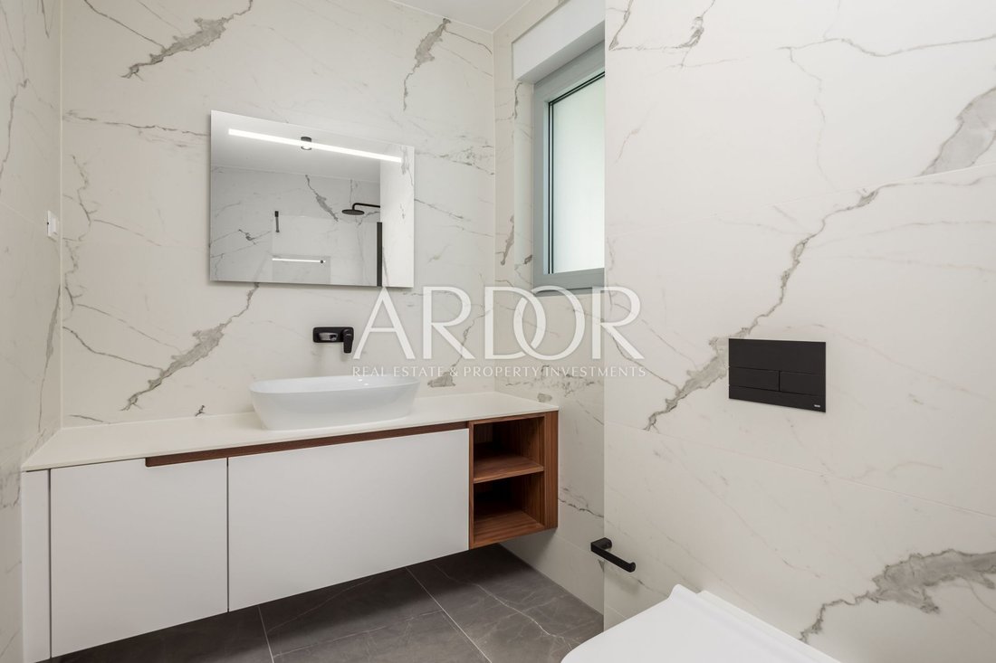 Apartment in Grad Opatija, Primorje-Gorski Kotar County, Croatia 5 - 15767577