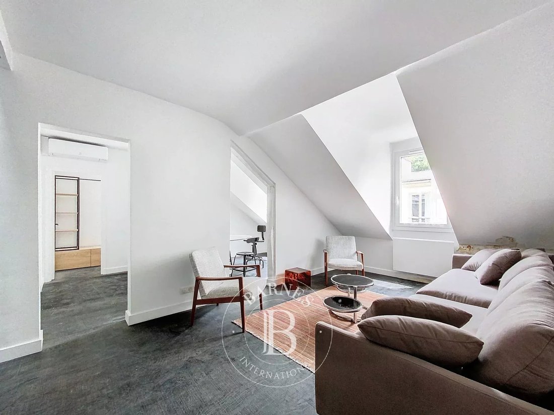 Apartment in Saint Placide, Paris 6e Arrondissement, Paris 3 - 15764852