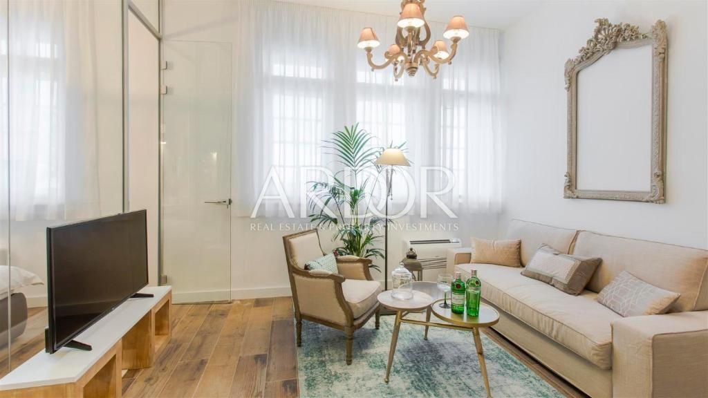 Apartment in Grad Opatija, Primorje-Gorski Kotar County, Croatia 1 - 15767070