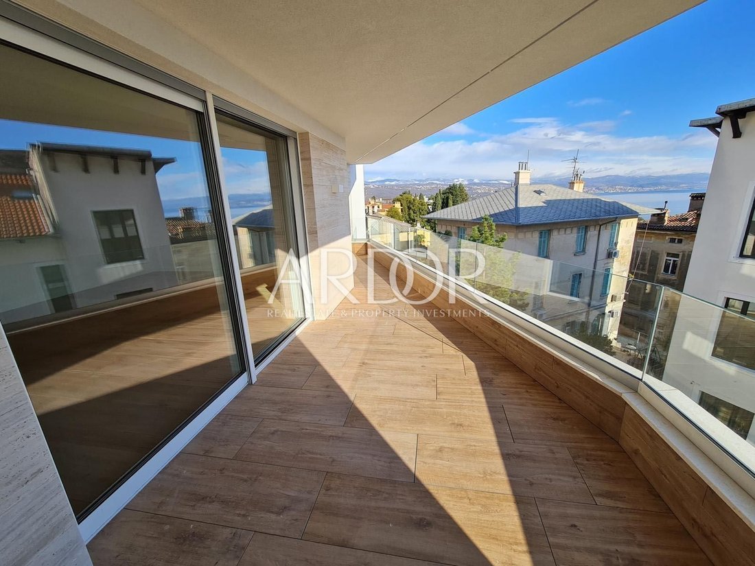 Apartment in Grad Opatija, Primorje-Gorski Kotar County, Croatia 1 - 15767933