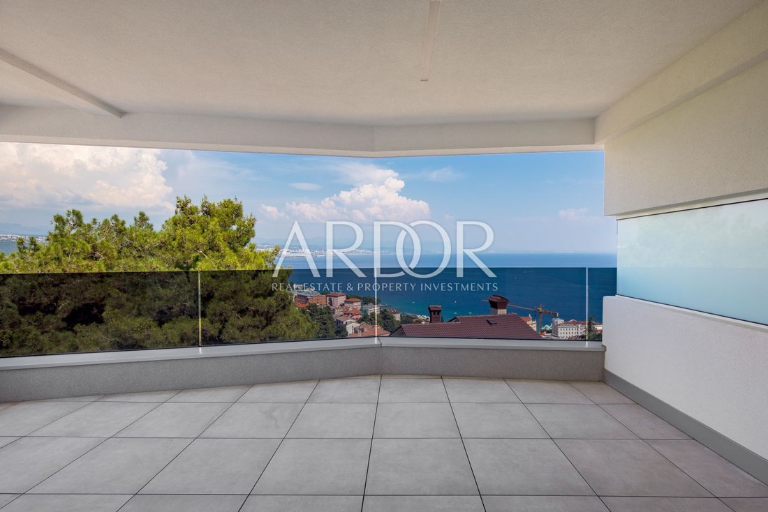 Apartment in Grad Opatija, Primorje-Gorski Kotar County, Croatia 1 - 15767584