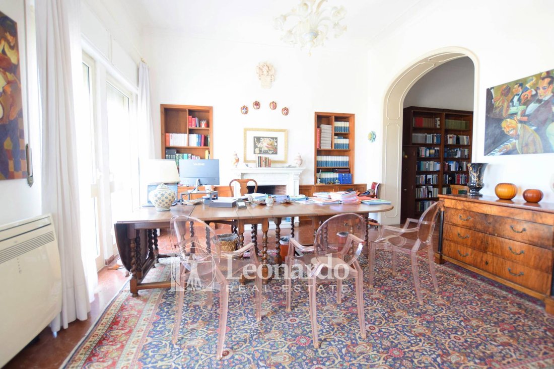 Apartment in Lungomare, Viareggio, Tuscany 4 - 15765914