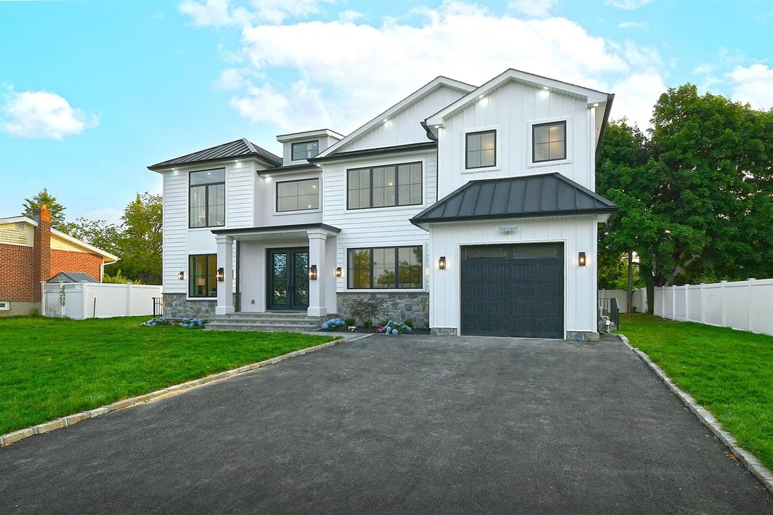 House in Jericho, New York, United States 4 - 15766043