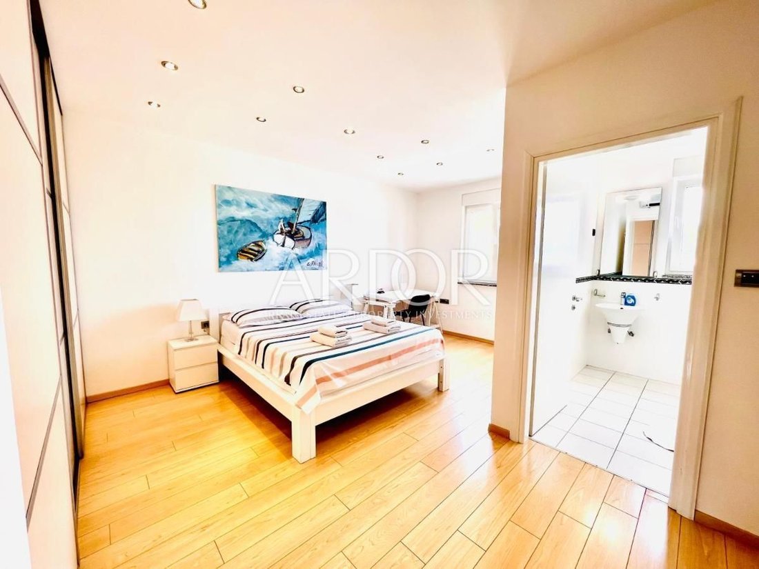 Apartment in Grad Opatija, Primorje-Gorski Kotar County, Croatia 4 - 15767163
