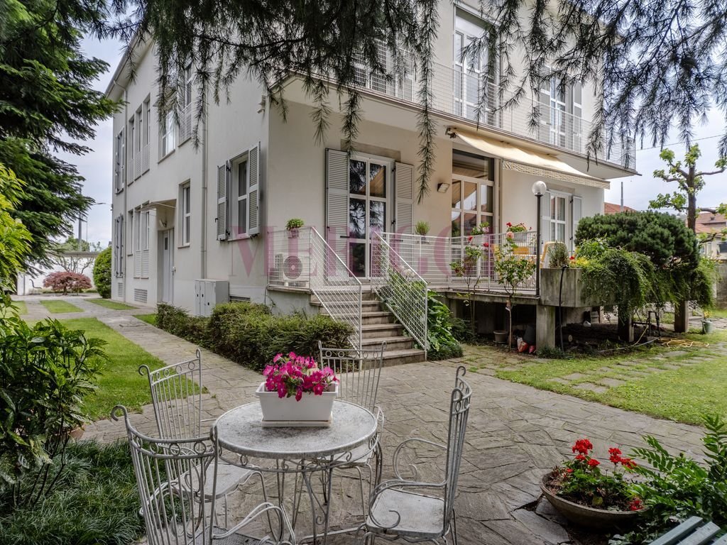 Villa in Center, Cesano Maderno, Lombardy 4 - 15765297