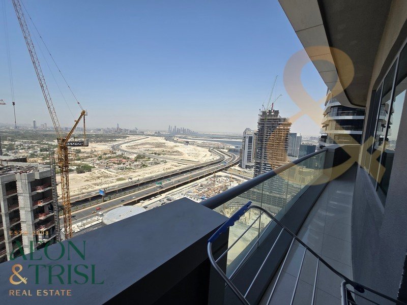 Apartment in Downtown Dubai, Dubai, United Arab Emirates 2 - 15764697