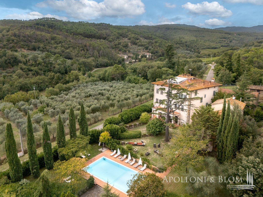 Villa en Loro Ciuffenna, Toscana, Italia 4 - 15767049