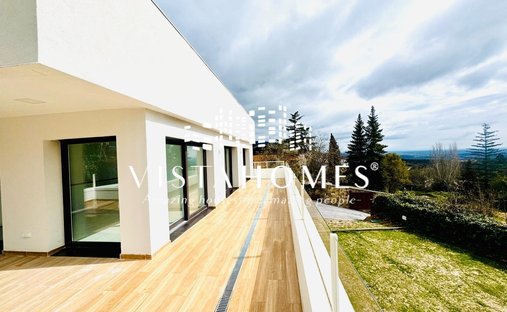 Chalet in Miraflores de la Sierra, Community of Madrid, Spain 1