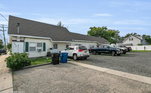 House in North Middletown, New Jersey, United States 1