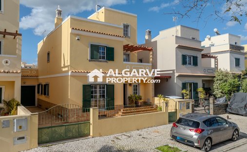 Villa in Olhão, Portugal 1