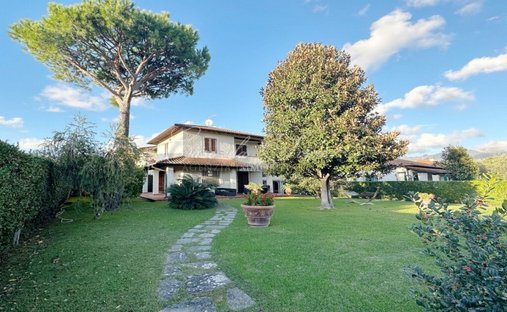 Villa in Centro, Forte dei Marmi, Tuscany 1