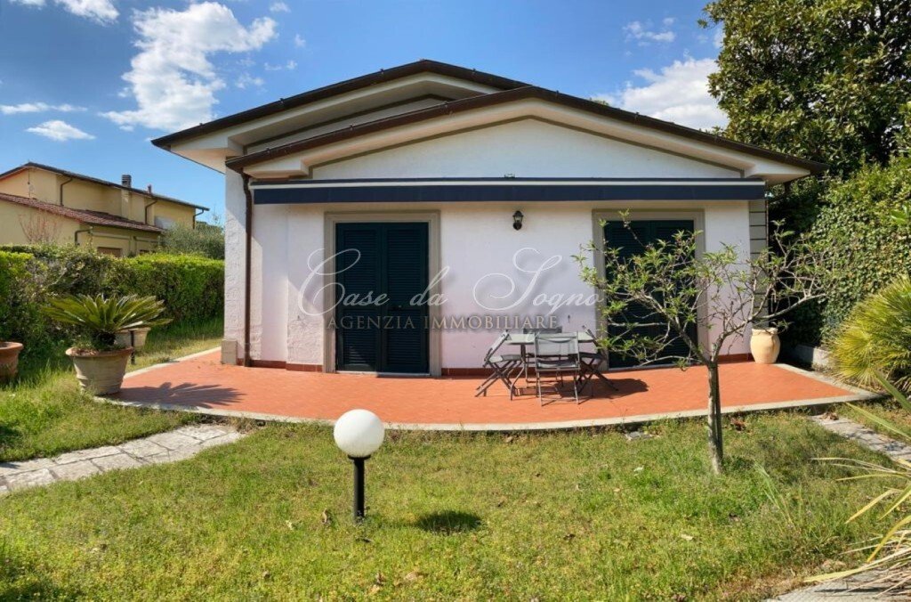 House in Center, Forte dei Marmi, Tuscany 3 - 15768739