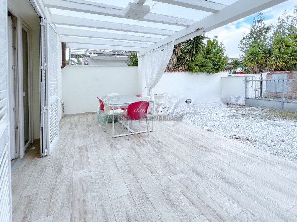 Villa in Center, Forte dei Marmi, Tuscany 4 - 15768802