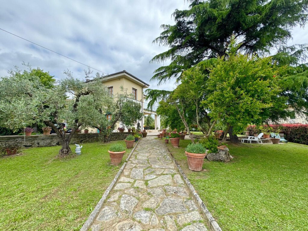 Villa in Center, Lastra a Signa, Tuscany 1 - 15768367
