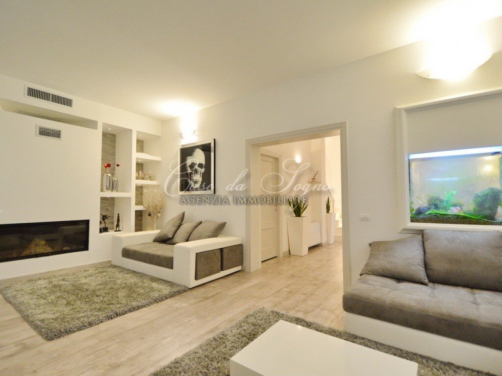 Villa in Center, Massa, Italy 4 - 15768746