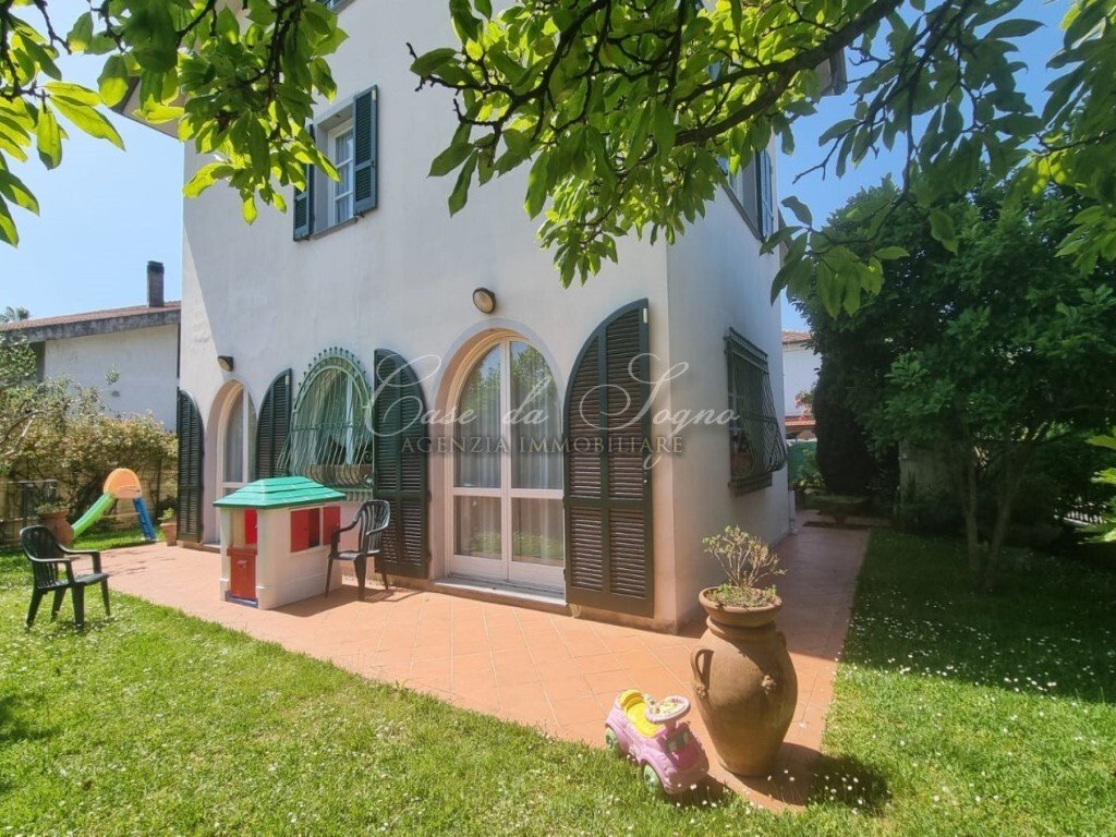 Villa in Center, Massa, Italy 3 - 15768705