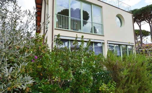 Villa in Camaiore, Tuscany, Italy 1