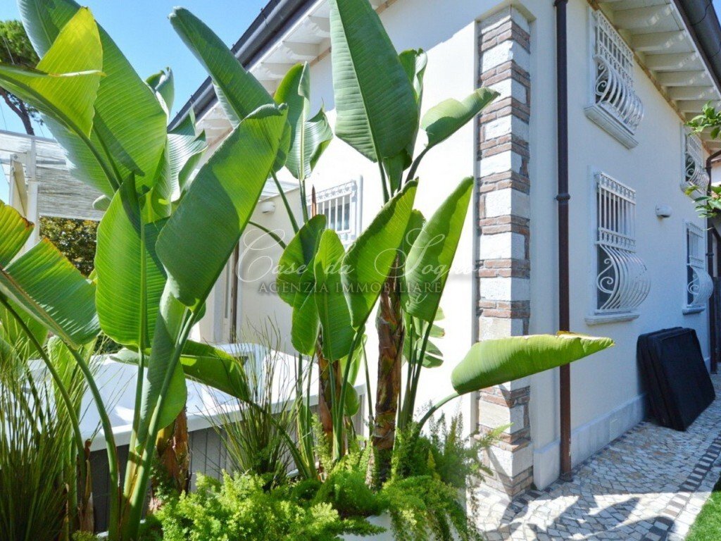 Villa in Center, Forte dei Marmi, Tuscany 4 - 15768346