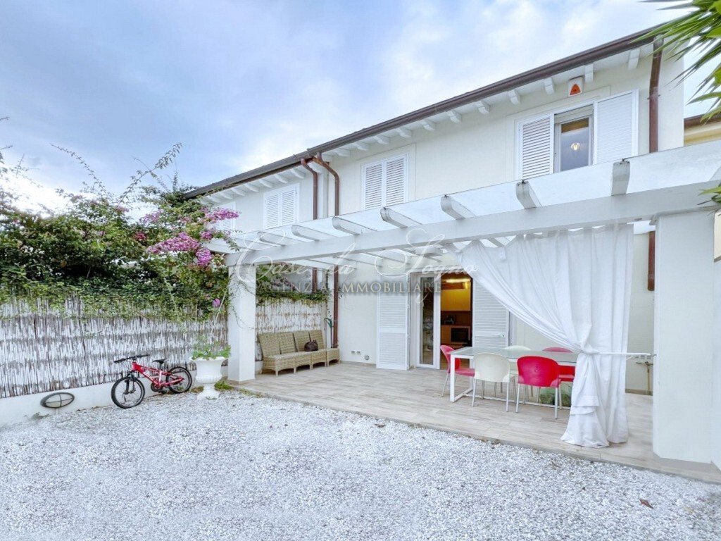 Villa in Center, Forte dei Marmi, Tuscany 1 - 15768802