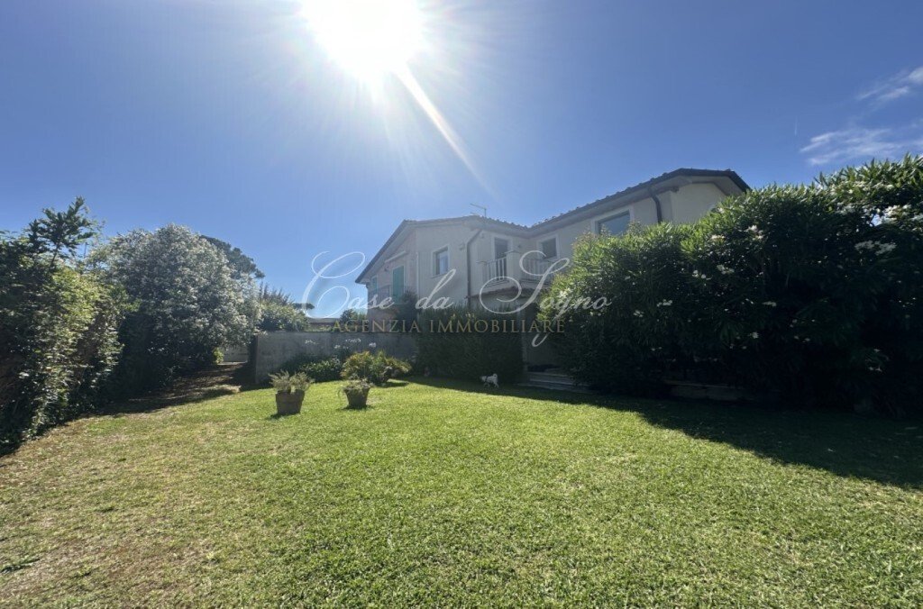 Villa in Center, Forte dei Marmi, Tuscany 2 - 15768399