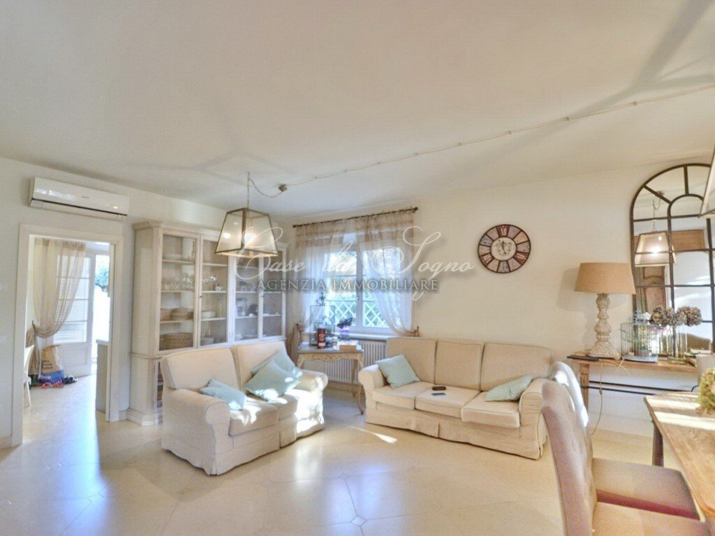 Villa in Center, Forte dei Marmi, Tuscany 3 - 15768332