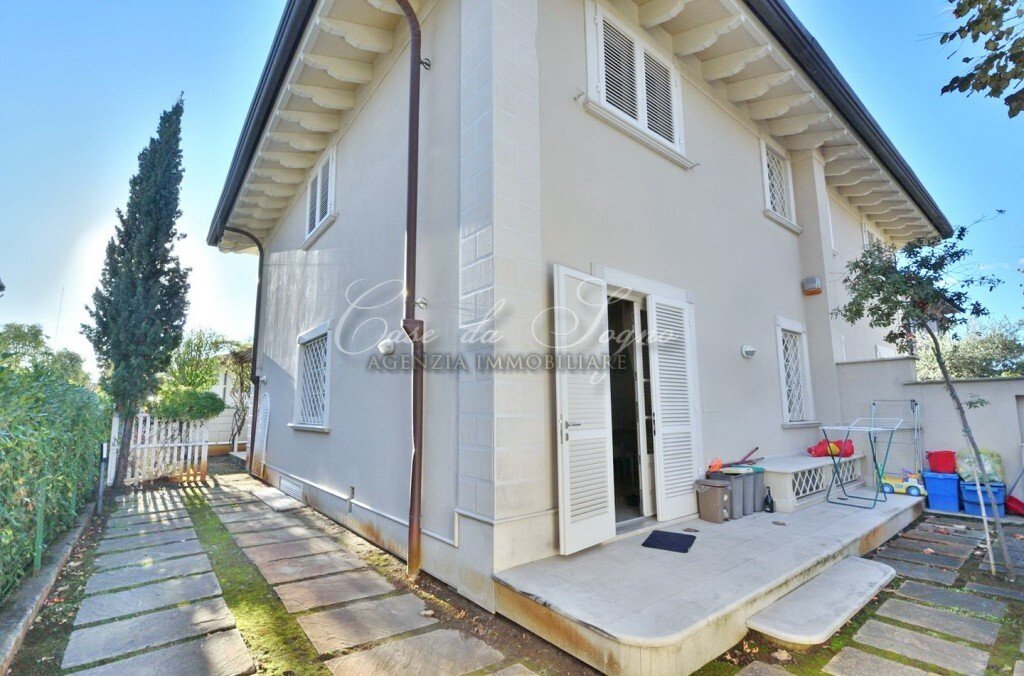 Villa in Center, Forte dei Marmi, Tuscany 1 - 15768332