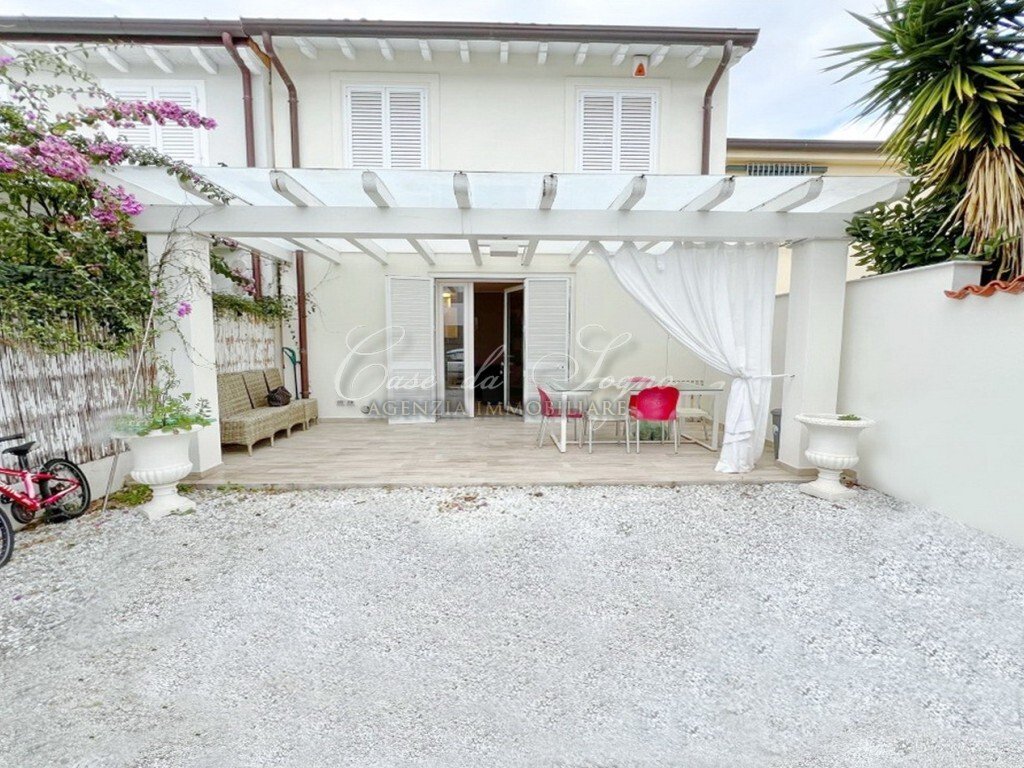 Villa in Center, Forte dei Marmi, Tuscany 3 - 15768802