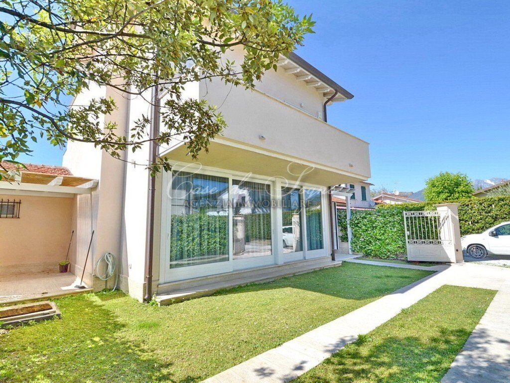Villa in Center, Forte dei Marmi, Tuscany 2 - 15768785