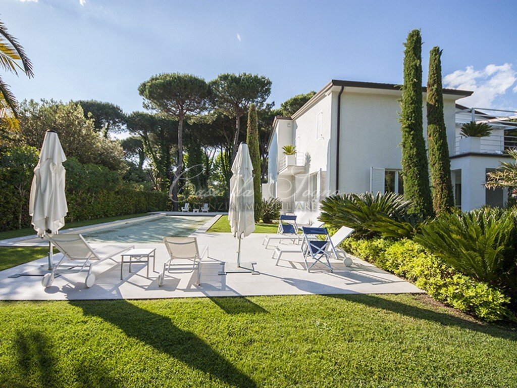 Villa in Center, Forte dei Marmi, Tuscany 3 - 15768243