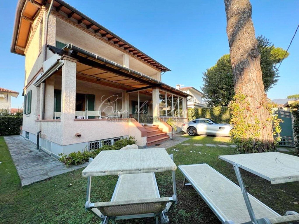 Villa in Center, Forte dei Marmi, Tuscany 1 - 15768302