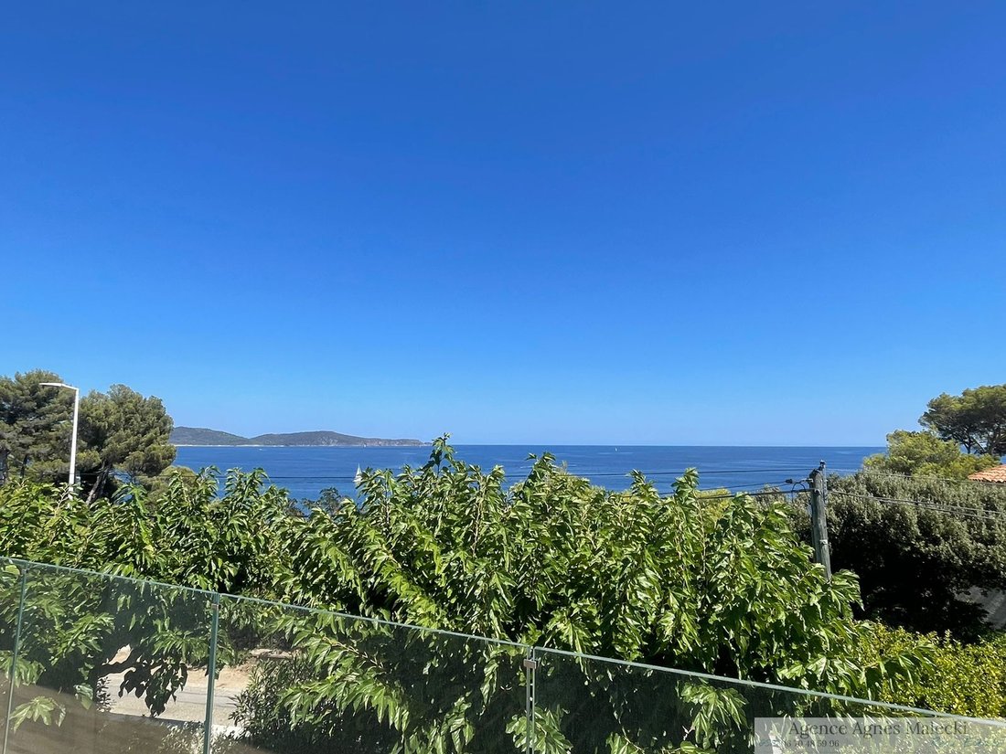 Villa in Nord, Cavalaire-sur-Mer, France 2 - 15768378
