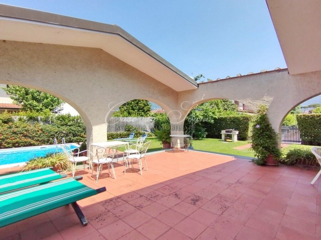 Villa in Center, Forte dei Marmi, Tuscany 3 - 15768461
