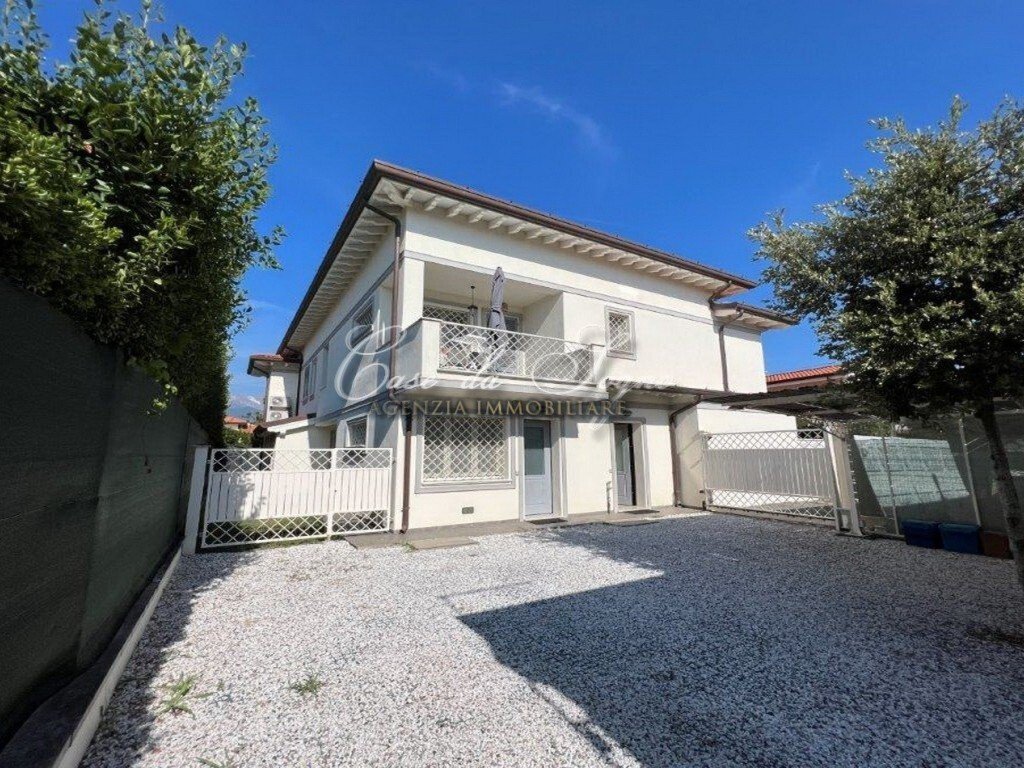 Villa in Center, Forte dei Marmi, Tuscany 2 - 15768691