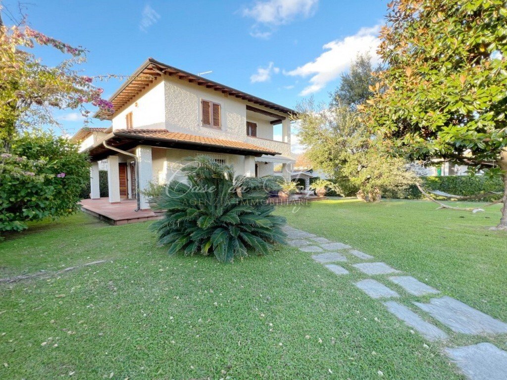 Villa in Center, Forte dei Marmi, Tuscany 2 - 15768864