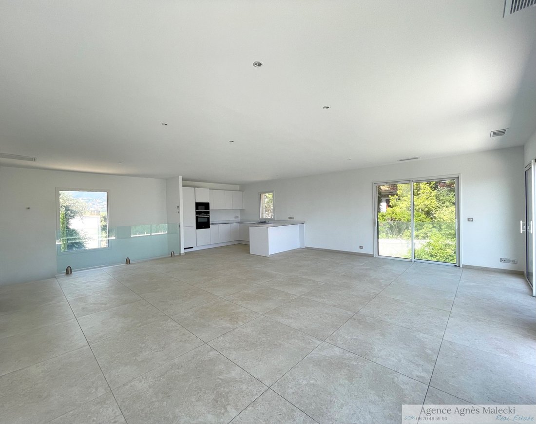 Villa in Nord, Cavalaire-sur-Mer, France 4 - 15768378
