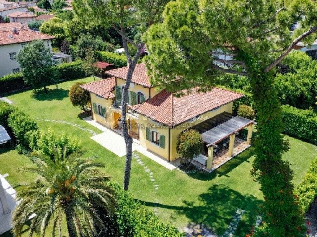 Villa in Center, Forte dei Marmi, Tuscany 5 - 15768285