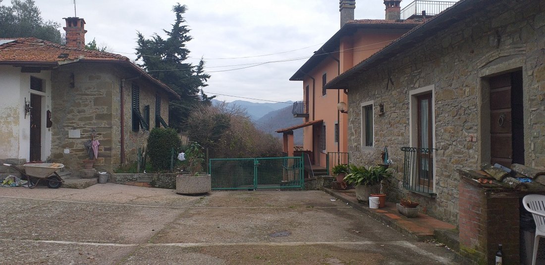 Country House in Dicomano, Tuscany, Italy 1 - 15768894