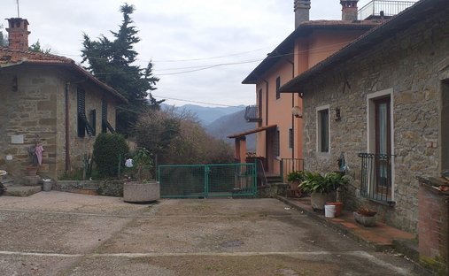 Country House in Dicomano, Tuscany, Italy 1