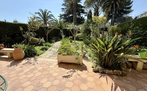 Apartment in Maurice Jeanpierre, Le Cannet, France 1