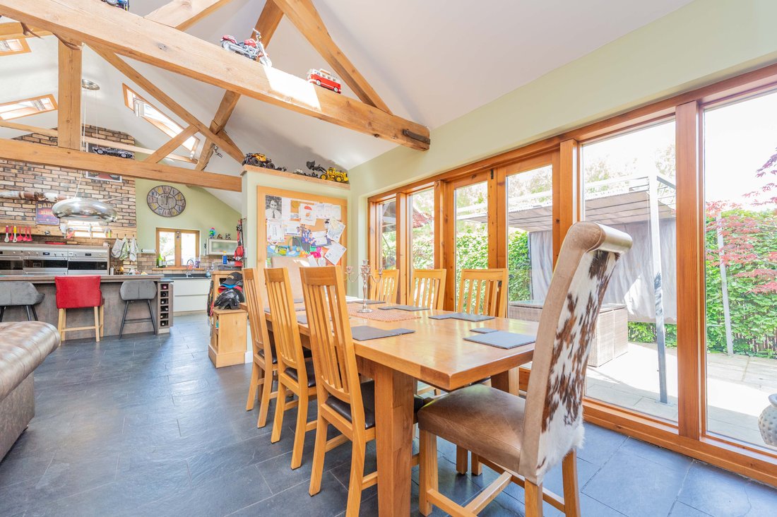 House in Morda, England 4 - 15768287