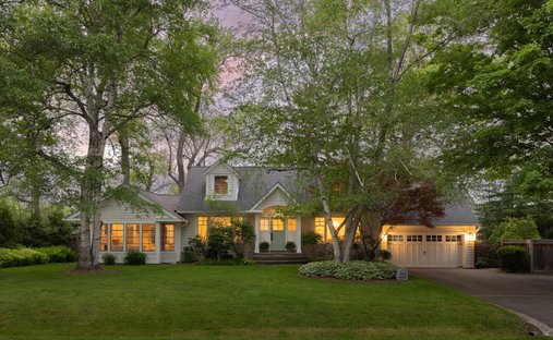 House in Oakville, Ontario, Canada 1