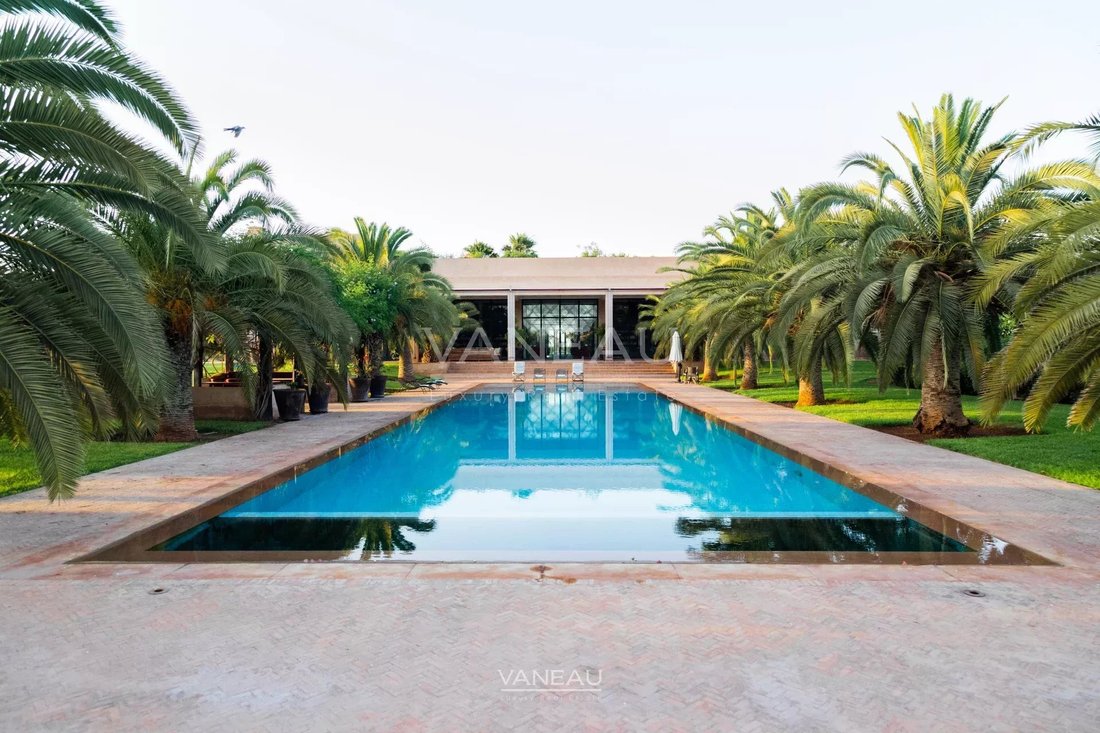 Villa in Annakhil, Marrakesh-Safi, Morocco 1 - 13781650
