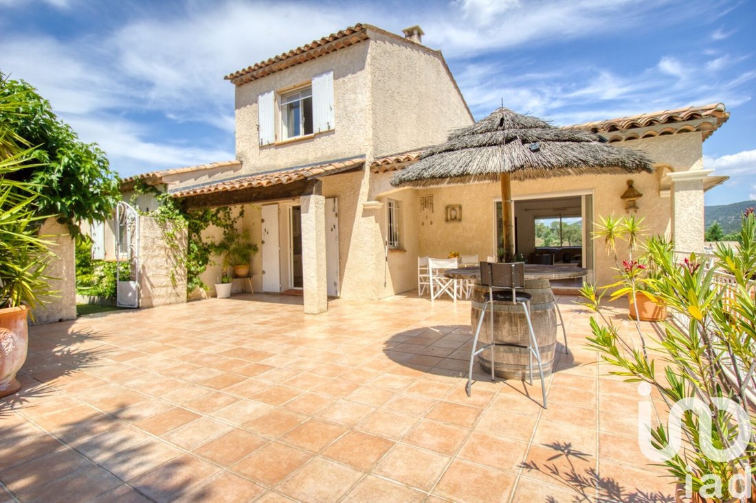 Casa en Sainte-Maxime, Provenza-Alpes-Costa Azul, Francia 1 - 15772049