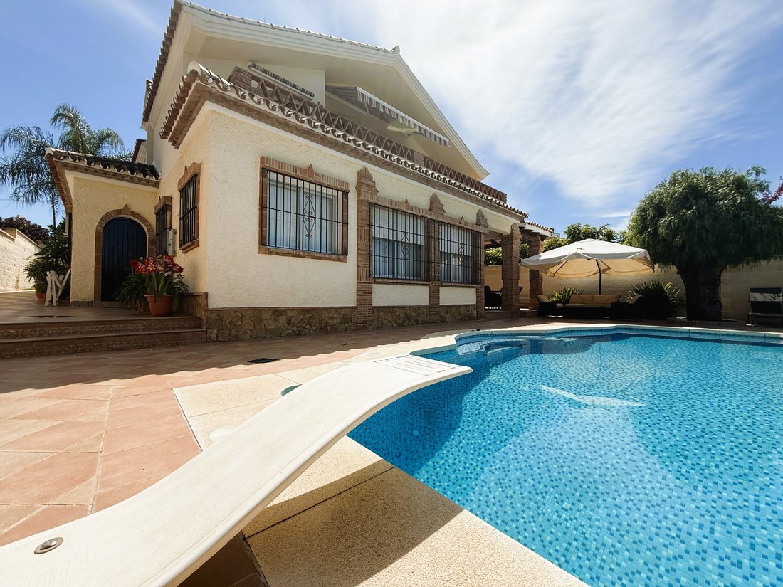Chalet in Guadalmina Alta, San Pedro de Alcantara, Spain 3 - 15773021