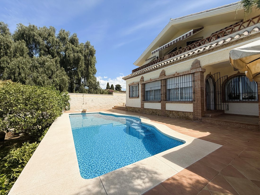Chalet in Guadalmina Alta, San Pedro de Alcantara, Spain 4 - 15773021